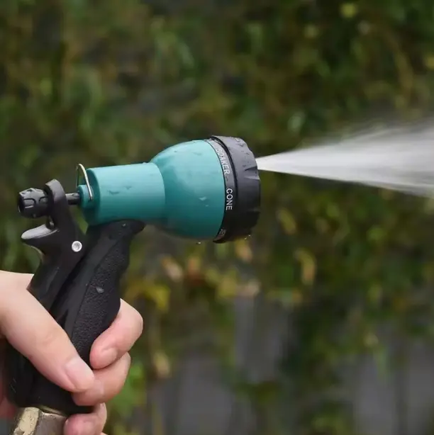How to choose a hand water spray gun